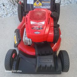 Troy-Bilt  TB230 Briggs and Stratton  725exi 163cc Self-Propelled lawnmower.