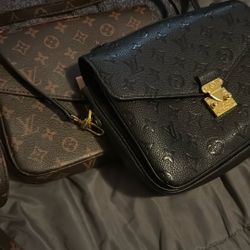 style bag good condition 50 each one 