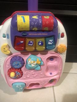 VTech Roll & Learn Activity Suitcase - PINKg
