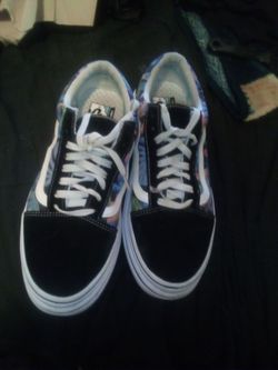 Vans comfycush size 10