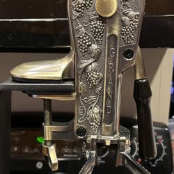 Tabletop Wine opener 