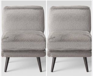Set Of 2 lute Grey Accent Chairs