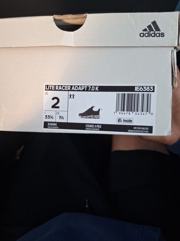 Adidas Boys Size 2 New