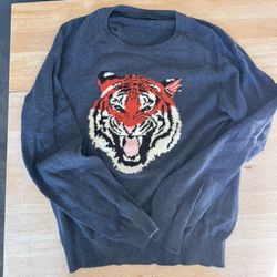Tiger Sweater - M