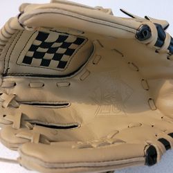 Adidas Youth Baseball Glove 9.5 TS9500BR Eazy Close