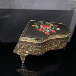 Vintage Piano Music and Jewelry Box Made In Japan 