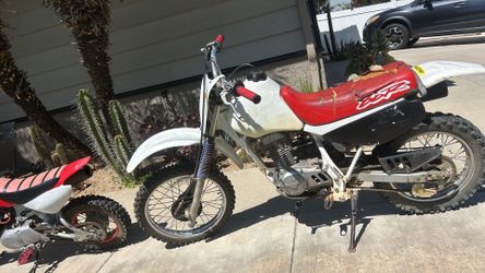 98 xr 80 starts up first kick no problems runs prime