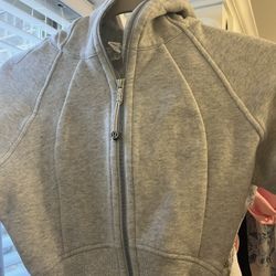 Women’s Lululemon Hooded Sweatshirt 