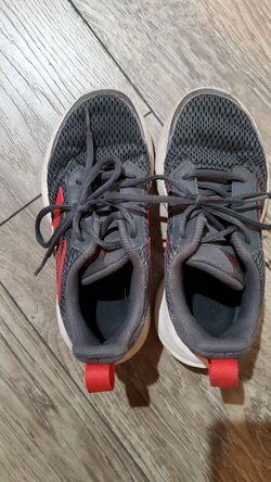 Boys Adidas tennis shoes grey and red size 1.5