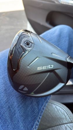Golfing driver