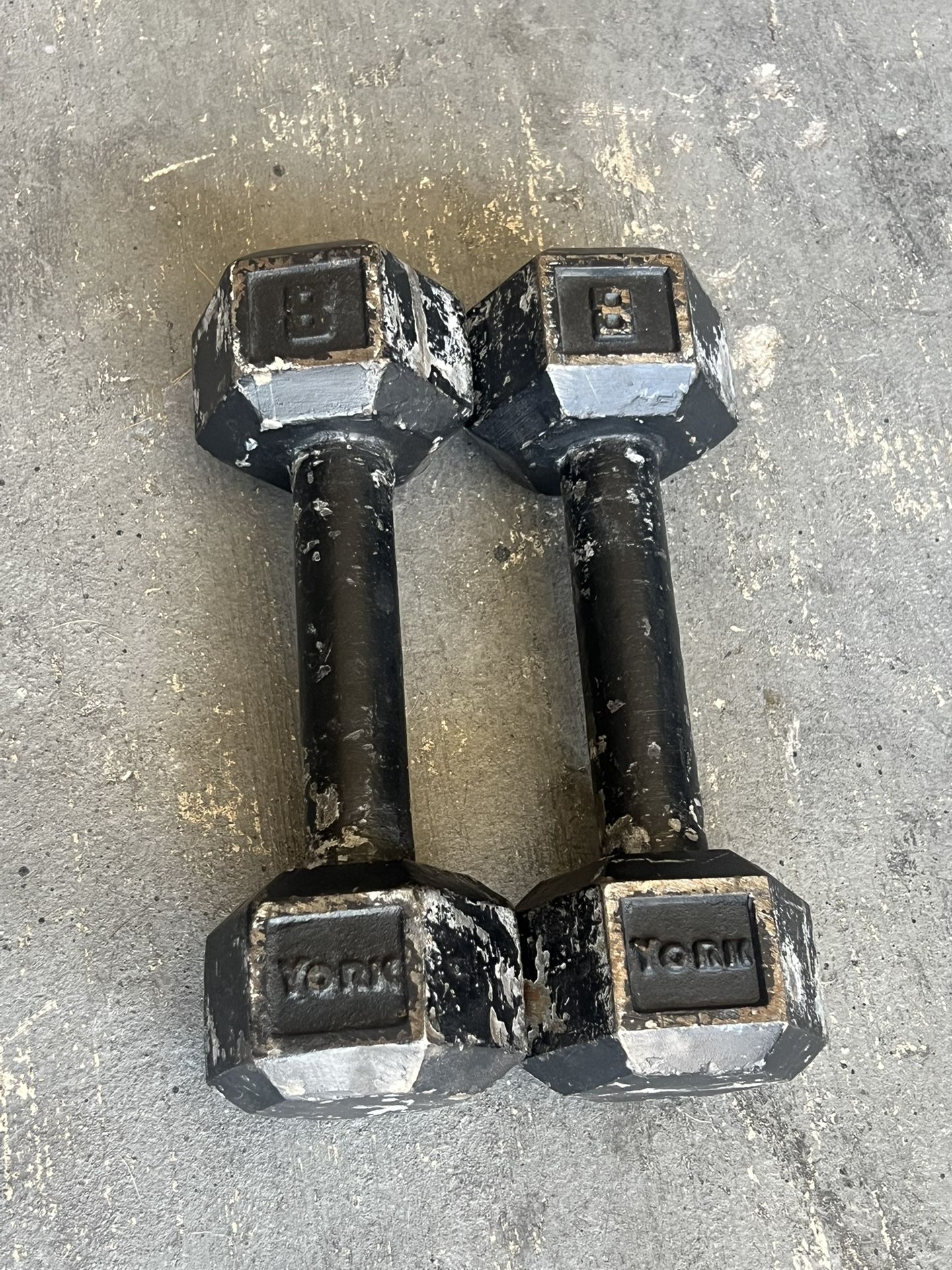 Set Of 8lbs Dumbbells