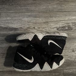 Nike Kyrie 4 Ankle Taker
