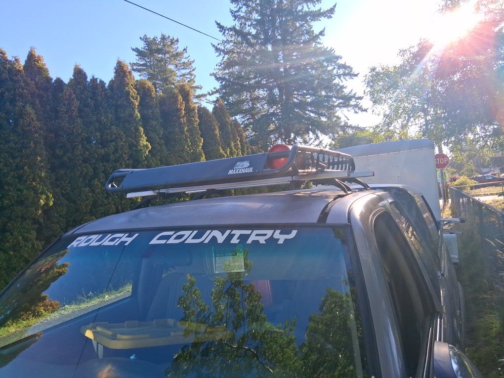 Roof Cargo Rack With Crossbars