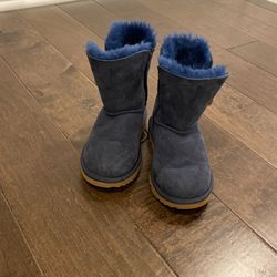 Boys Ugg Boot Size 12