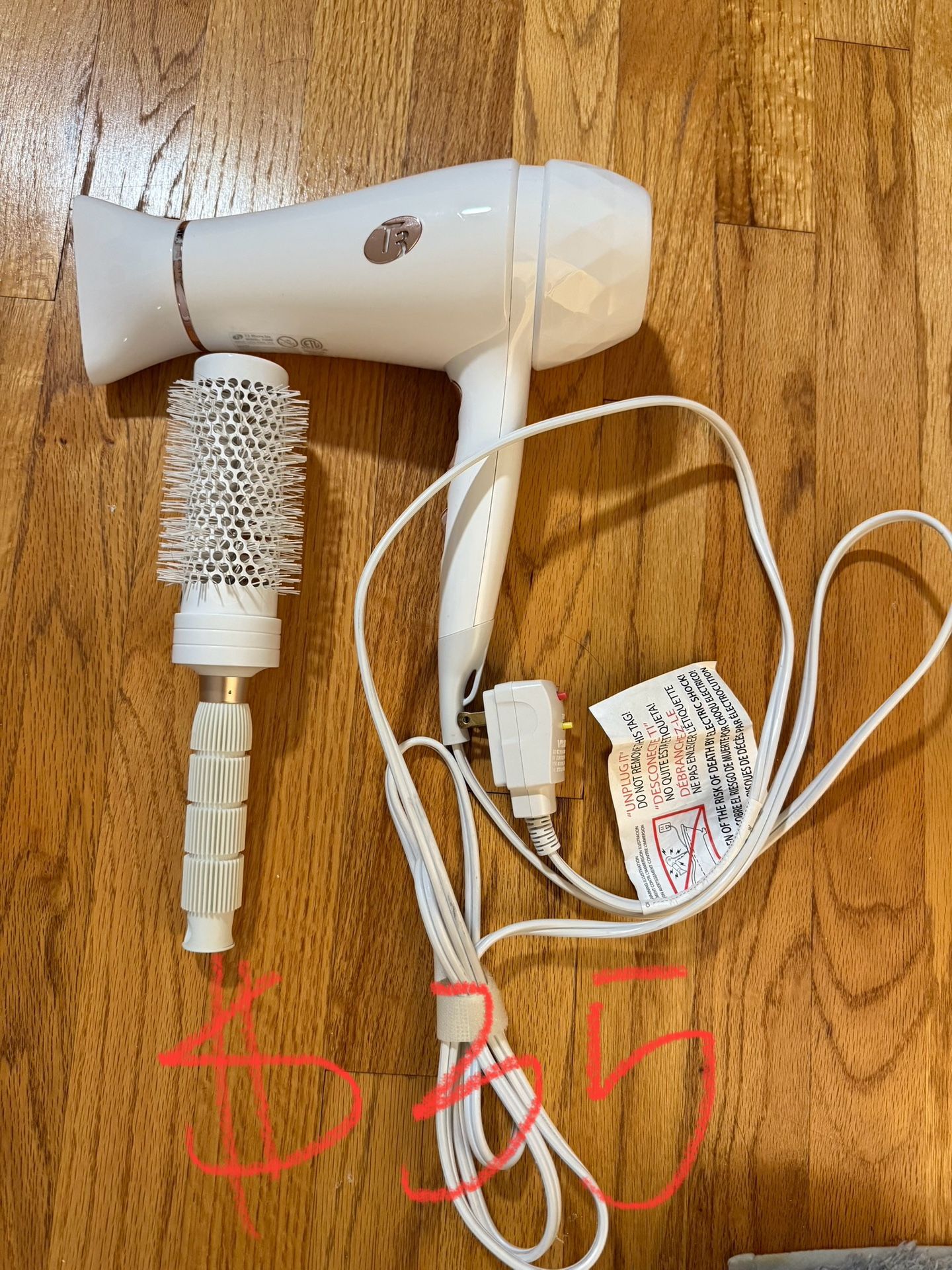 T3 Full Size Hair Dyer With New Comb