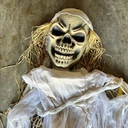 12ft Hanging Halloween Skeleton 