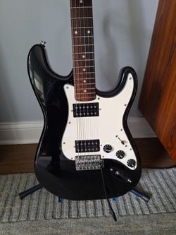 Fender Squier Stratocaster HH Special Edition (SE) - black gloss