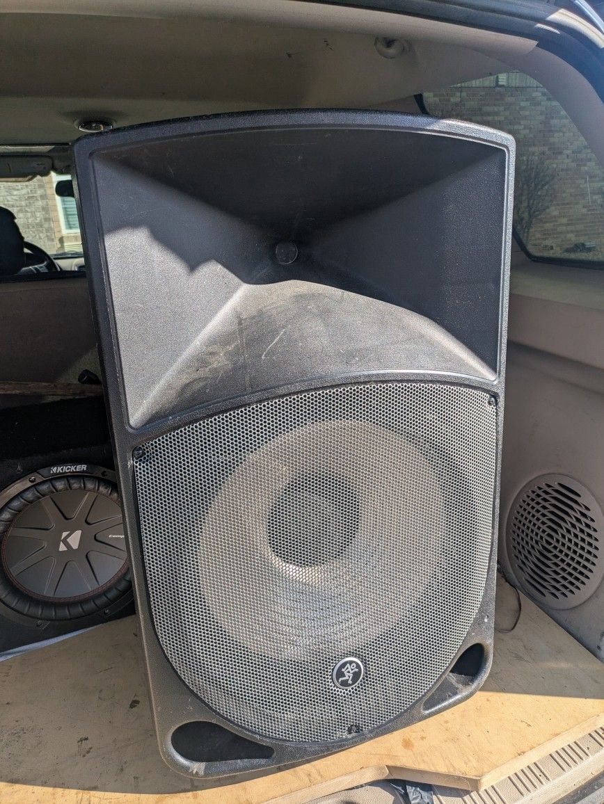 Mackie Thump 500 Watt Speaker