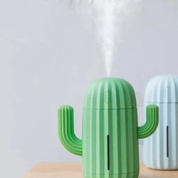 Mini Cactus 🌵 LED USB Humidifier 