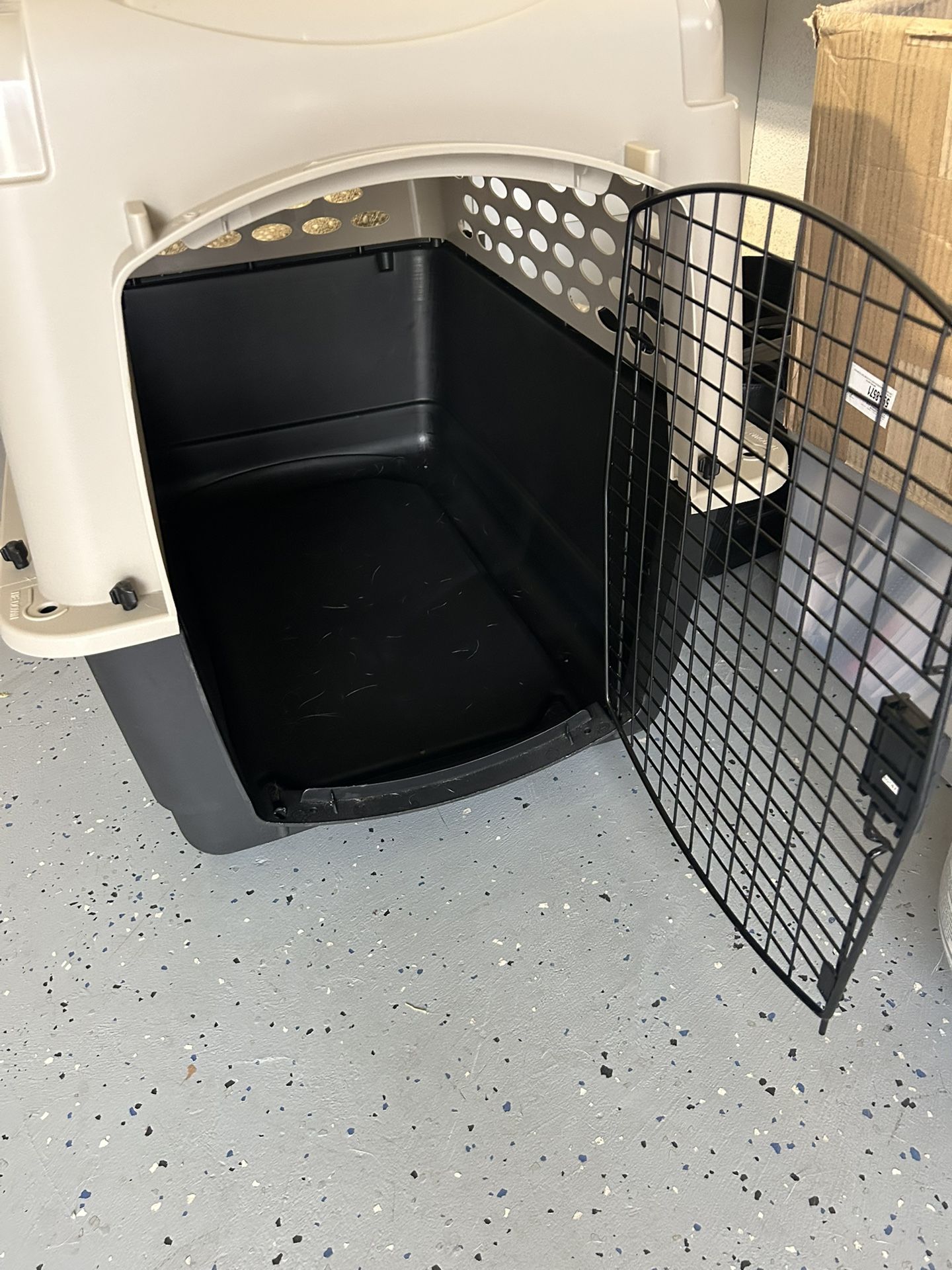 Medium Size Dog Crate