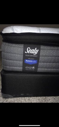 Sealy performance posture pedic queen size bed