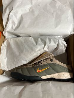 NIKE KIDS OF IMMIGRANTS T90 MULE KHAKI/PURPLE NIB