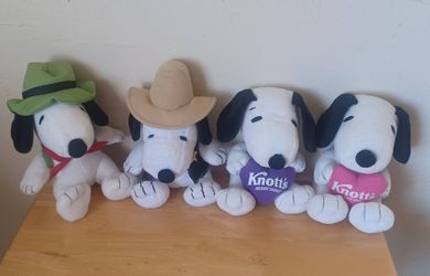 Knott's Snoopy Plush
