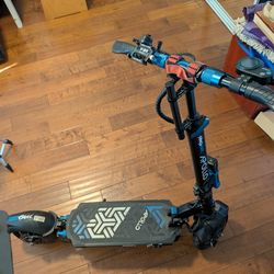 Apollo Electric Scooter