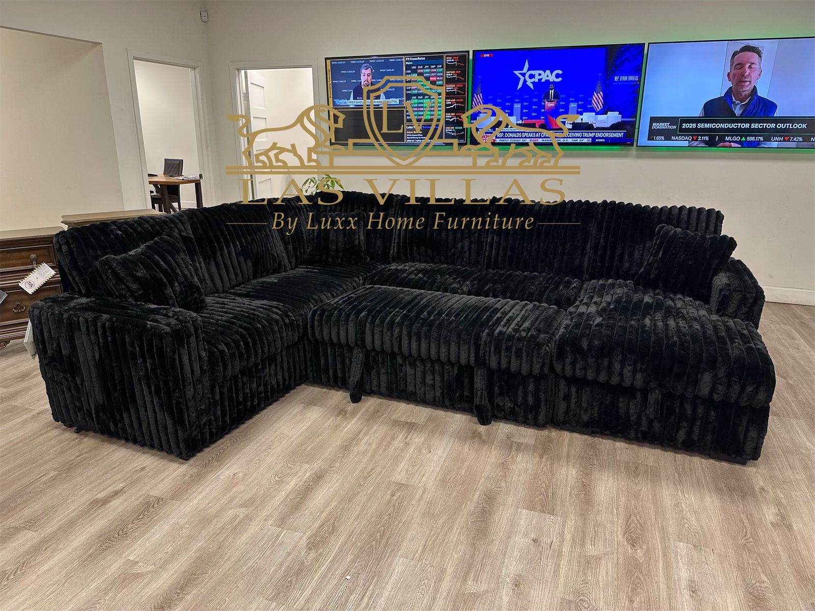 Brand New Sonic Black Sectional With Pull-Out Bed OVERALL - 96" X 123" X 38.5"H (Chaise Depth - 61")