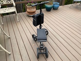 Knee Walker/ Walgren’s brand like new