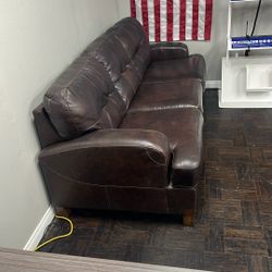 Leather Sofa/couch