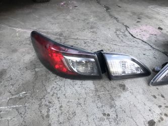 Mazda 2013 back lights