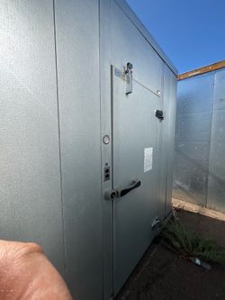 Walk-in cooler