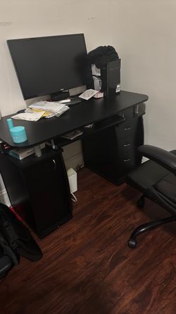 computer desk
