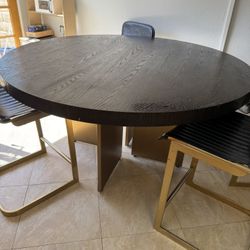 Dining Room Table 