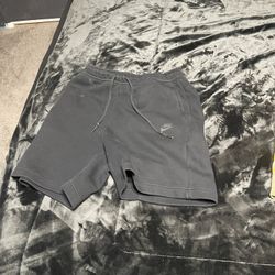 Nike Tech Shorts 