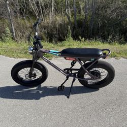 Rambler 20 Razor E-bike 