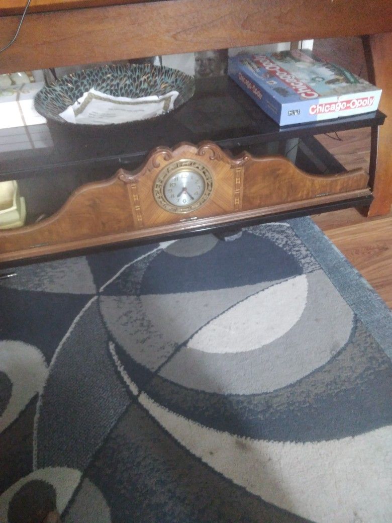 ANTIQUE.    Table TOP ClOCK. SESSIONS