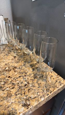 Wine glasses and champagne glasses