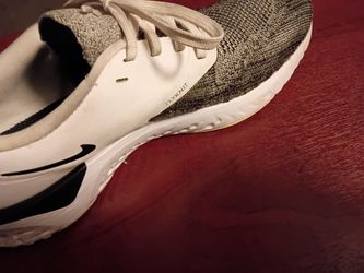 Running shoes Nike size 9 exelentes condiciones
