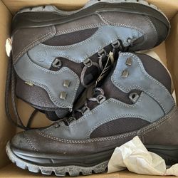 Ladies Size 9 1/2 Hanwag NEW Hiking Boots