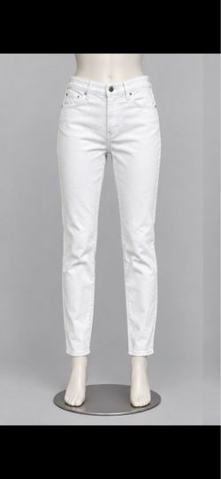 Gap woman’s White Slim Fit Denim Jeans