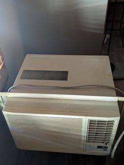Excellent Condition Air Conditioner