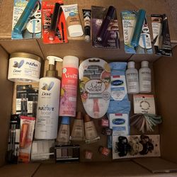 Makeup Box Bundle $30 For Everything 