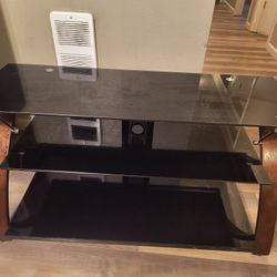 TV Stand And Mount/Entertainment Center 