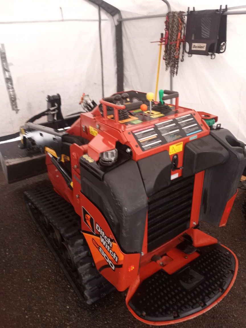 Ditch Witch Sk800 for Sale in Everett, WA OfferUp