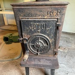 Wood Burning Stove/Fireplace