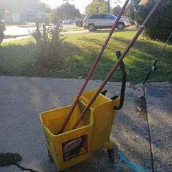 Commerical MOP Bucket W/ Poles