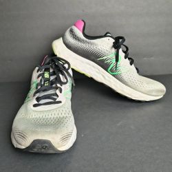 New Balance Women's 520 V8 running shoe  W12