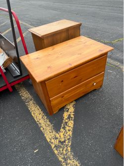 Dresser cabinet